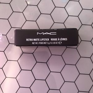 MAC lipstick MIXED MEDIA